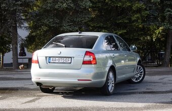 Škoda Octavia 1.8 TSI L K DSG - 5