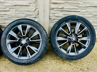 Komplet letnú sadu alu Škoda MATTERHORN 5x112 225/50 R17. - 5