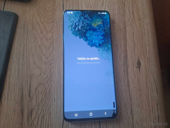 Samsung Galaxy S20 G980F 8GB/128GB Dual SIM - na displeji v - 5