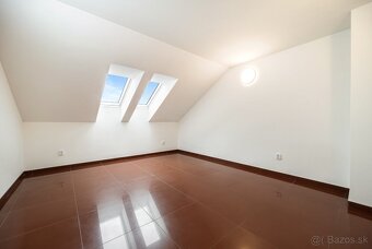 Na predaj 5 izbový rodinný dom Hrubý Šúr okres Senec - 5