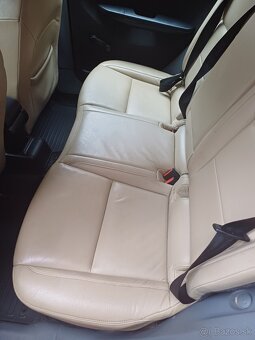 Kožené sedacky  octavia 3 - 5