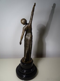 bronzová socha tanečnice "Footsteps" sign. D.H.Chiparus,38 - 5