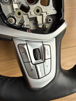 Volant bmw g11 m paket - 5