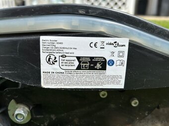 Elektrická kolobežka s LED 120 W, čierna - 5