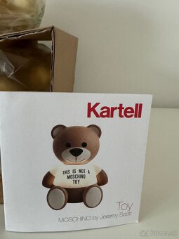 Stolová lampa “This is not a Moschino Toy” od Kartell - 5