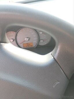 KIA Carens2.0 - 5
