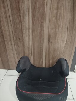 Predám autosedačku do 36 kg Ferrari - 5