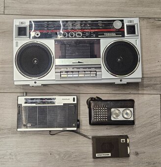 Retro rádia - 5