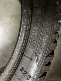 235/40R19 zimné pneumatiky - 5