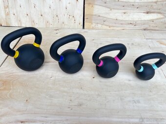 Liatinové kettlebelly - 5