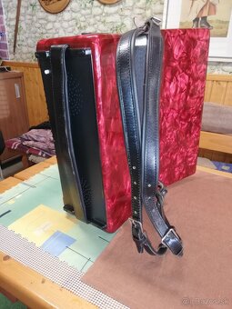 Akordeón Royal Standard Silvana 96 basov - 5