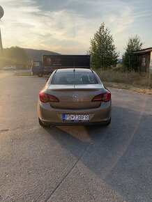 Opel Astra 1.4 Turbo ZNÍŽENÁ CENA - 5