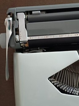 Pisaci stroj Consul - 5