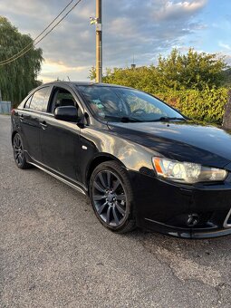 Mitsubishi lancer 2009 - 5