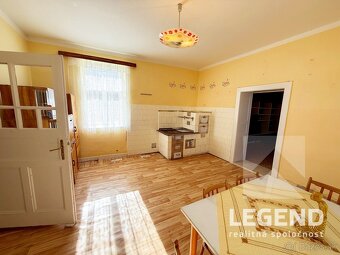 Jedinečná chalupa 8i+2 vo Vrzavke - 12.642m2, hosp. budovy - 5