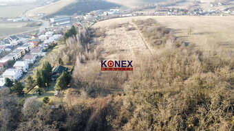 Rozľahlý pozemok (4846 m²) v intraviláne VRANOVA N/TOPĽOU - 5