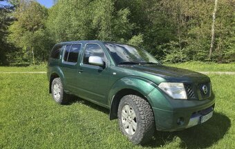 Nissan Pathfinder 2.5 rok 2006 - 5