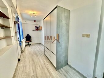 NA PREDAJ MODERNÝ ZREKONŠTRUOVANÝ 4i RODINNÝ DOM S GARÁŽOU - 5