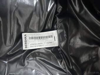 Čierna prešívaná zimná bunda Bershka - 5