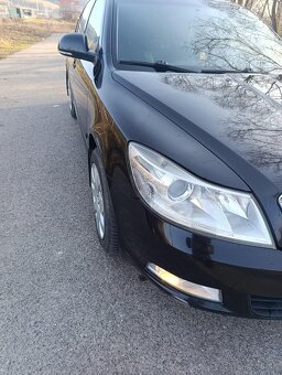 Predám škoda Octavia 2 facelift sedan - 5