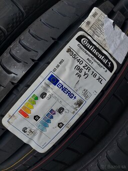 235/40R18 ZR XL 95Y FR Continental 2021 - 5