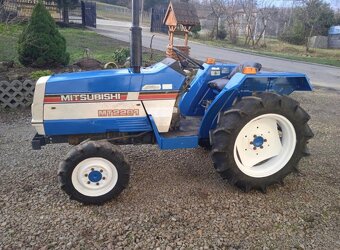 4x4 Mitsubishi mt2201 Traktor 4x4 22km - 5