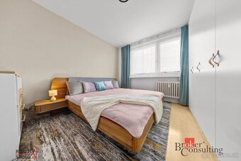 Na predaj svetlý 3 izbový byt s loggiou - 5