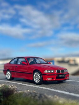 BMW predam krasny zberatelsky model. Mierka 1:18 a 1:43. - 5