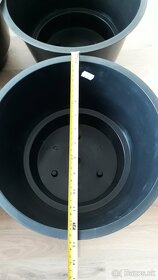 3ks stredne veľké, nové plastové črepníky - 5