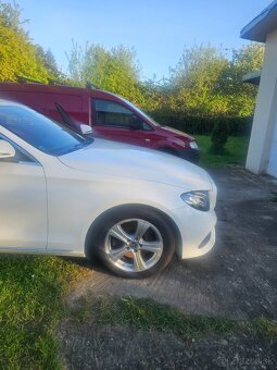 Mercedes - Benz E 220 cdi 4 matic - 5