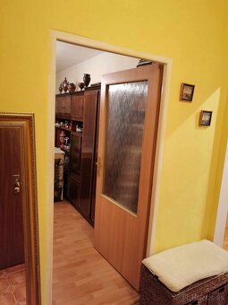 Veľký dvojizbový byt ihneď voľný - 5