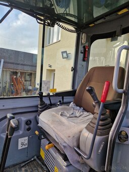 New Holland-kobelco 3,8T - 5