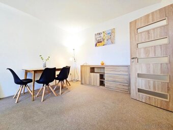 Väčší 2-izbový byt 50 m² V CENTRE / Škultétyho / Staré mesto - 5