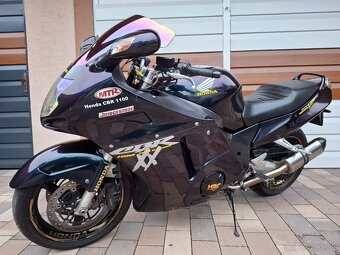 Honda cbr 1100 xx - 5