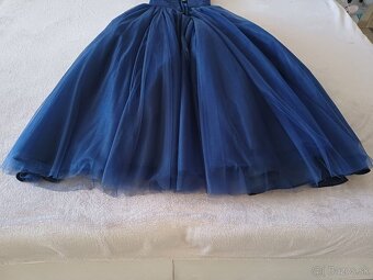 Predáme spoločenské šaty - 5