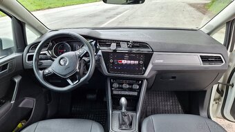 Volkswagen Touran - 5