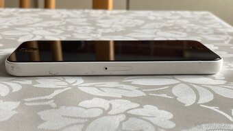 Predám iPhone staršie - 5