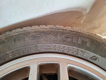 Pneu Nokian 205/55 R16 - 5