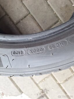 245/40 R18 zimne - 5
