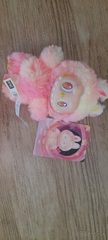 Labubu Big into Energy - 5