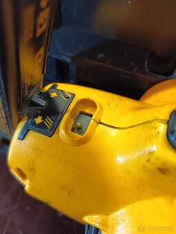 DEWALT DC618 18V klincovačka + adaptér - 5