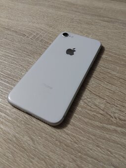iPhone 8 / 64GB White NOVÁ Batéria Pekný stav - 5
