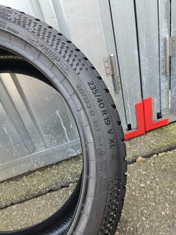 1x zimná pneu Continental 235/40 R19 - 5