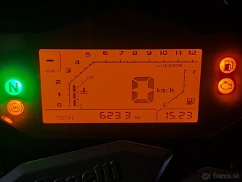 Benelli TRK 251 - 5