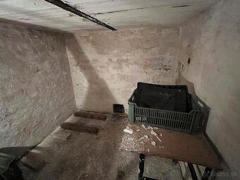 Na predaj záhrada s chatkou - 5