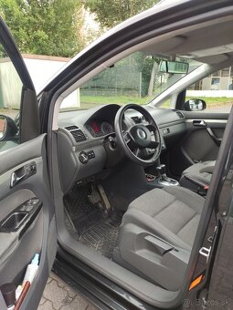 VW Touran 2005, 2.0 TDI, 103kW/143k, 7-miestny, DSG - 5