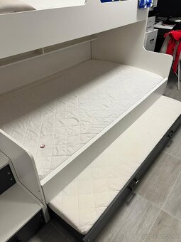 Masívna poschodová posteľ - 5