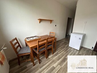 Na prenájom 4.izbový byt Ťahanovce - 5