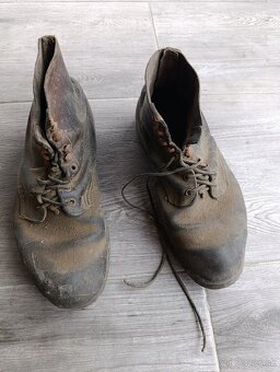 Nemecký vojenský batoh-teľacina, vojenské boty - 5