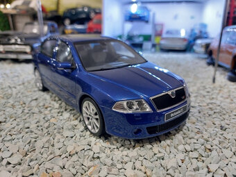 model auta Škoda Octavia RS TFSi 2006 Otto mobile 1:18 - 5